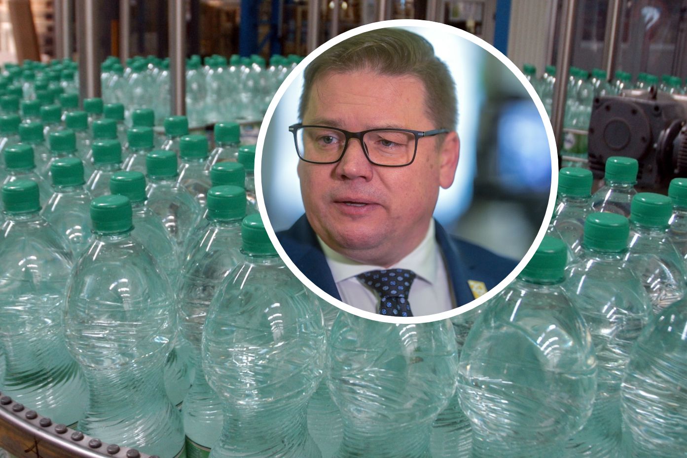 Czy producenci napojów są obciążeni przez system kaucyjny? Wiceminister klimatu i środowiska Sławomir Ćwik tonuje emocje