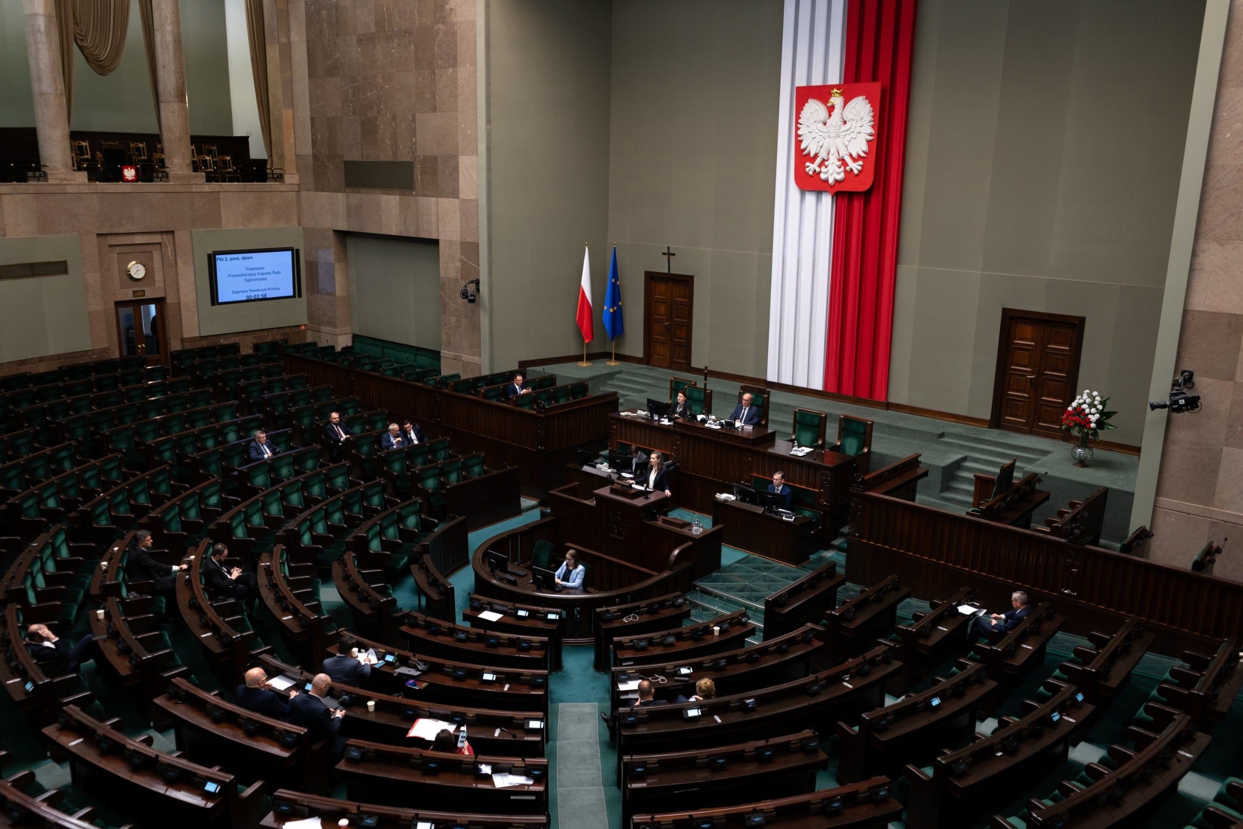 Najnowszy sondaż parlamentarny Instytutu Badań Pollster pokazuje poparcie dla partii politycznych oraz ugrupowania, które nie przekroczyłyby progu wyborczego