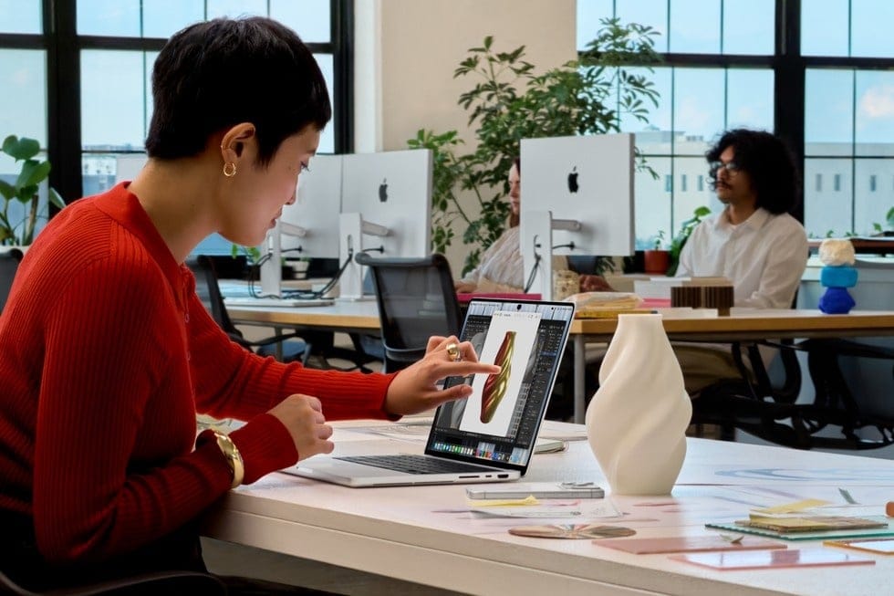 macbook-pro-oled-7