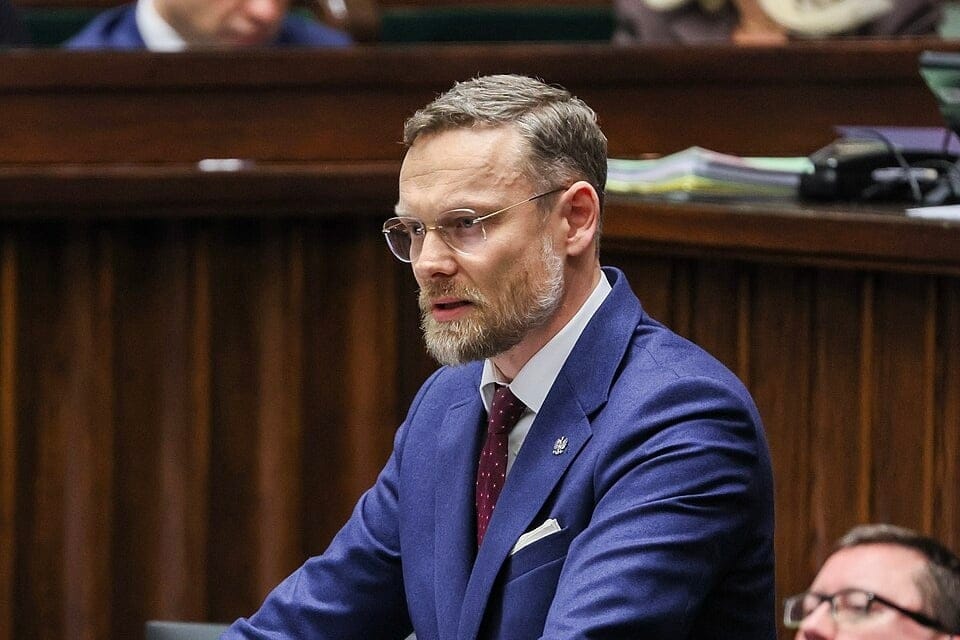 Zbigniew Bogucki, szef Kancelarii Prezydenta, odniósł się do wypowiedzi Jarosława Kaczyńskiego o możliwości rozpoczęcia negocjacji dotyczących wyjścia z Unii Europejskiej. Według Boguckiego słowa prezesa PiS zostały wyrwane z kontekstu