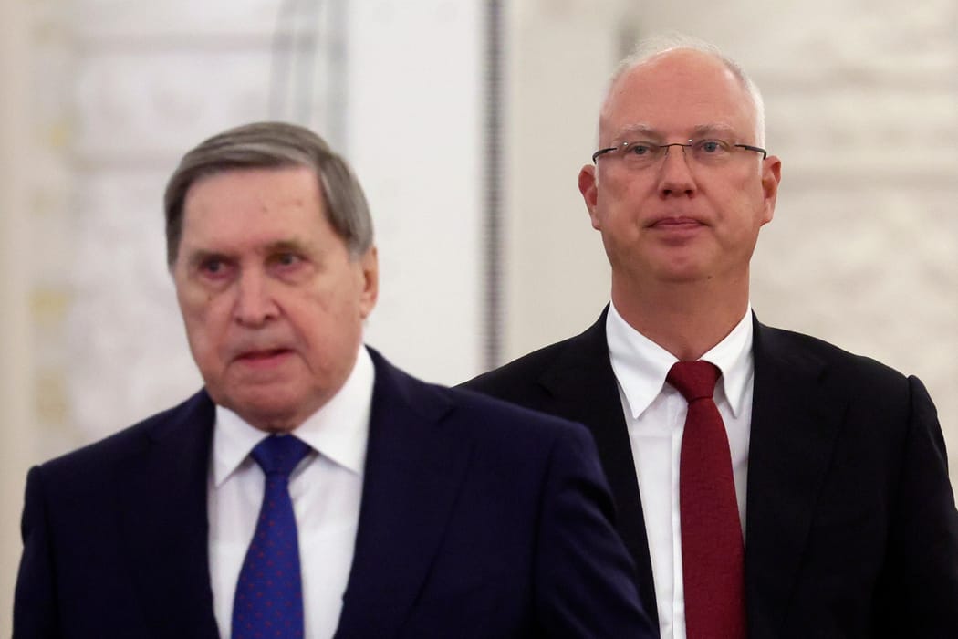 Wysłannicy Kremla Jurij Uszakow i Kiriłł Dmitrijew.