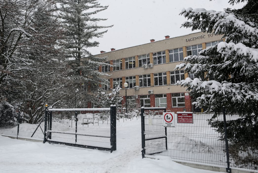 Kolejne szkoły zamknięte z powodu mrozów. Grzegorz Wajda/REPORTER