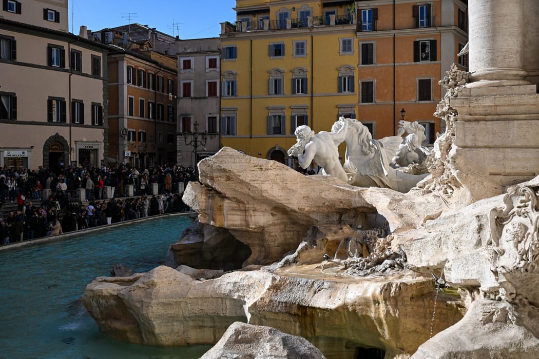 Rzym, Fontanna di Trevi (fot. PAP/Darek Delmanowicz)