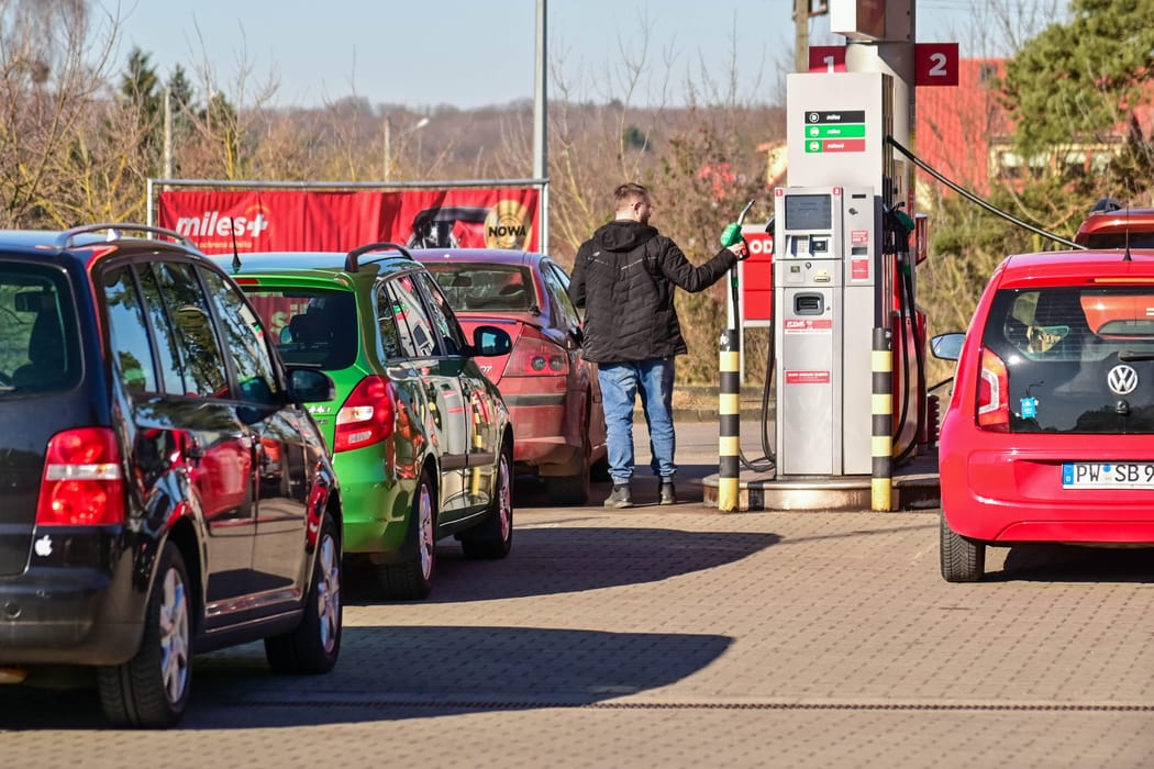 Wojna w Zatoce Perskiej uderza w rynek paliw