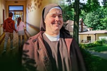 Zamiast doktoratu wybrała habit. Dziś wychowuje niewidome dzieci