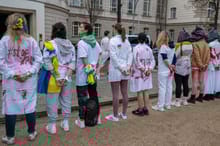 Przemoc seksualna wobec kobiet na wojnie. To nadal duży problem