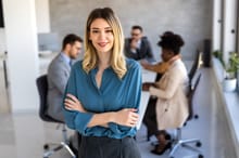 Czy kobiety mają lepiej? Fakty o uprawnieniach pracownic w ciąży i matek