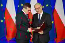 Spór o ślubowanie sędziów TK. Horała: To naruszenie prawa