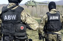 „Niemądry konflikt kończy się”. Komentarze po nominacjach oficerskich w ABW