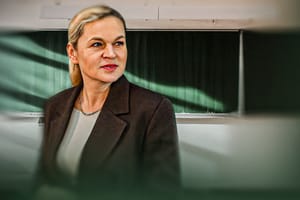 Barbara Nowacka ostrzega samorządy. „Tak nie wolno likwidować szkół”
