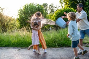 Mokre baby, suche chłopy. Co nam zostało z lanego poniedziałku?