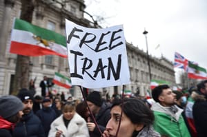 Iran za kulisami rozejmu: reżim przyspiesza represje