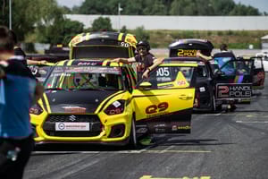 Największy wróg Polaka to jego rodak. Przekonali się o tym już rolnicy, teraz fani motorsportu