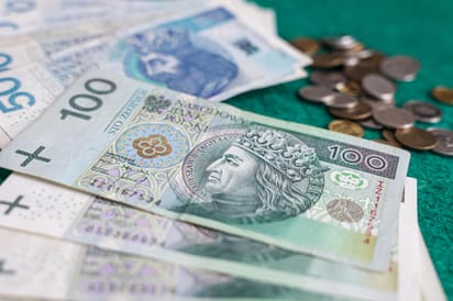 Mediana wynagrodzeń w gospodarce narodowej w październiku 2025 r. wyniosła 7 414 zł