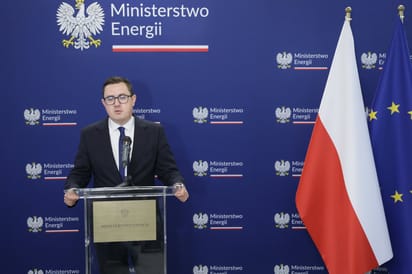 Paliwa w Polsce nie zabraknie – uspokaja minister energii Miłosz Motyka