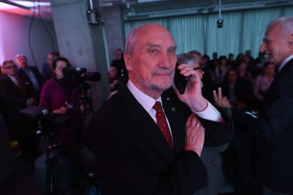 Macierewicz pod lupą prokuratury. Chodzi o zachowanie wobec policjantów