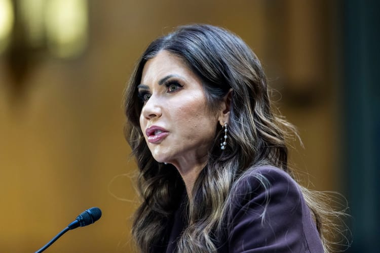 Waszyngton, 3 marca. Kristi Noem zeznaje przed Senatem Stanów Zjednoczonych w sprawie imigracji i zamknięcia administracji rządowej.