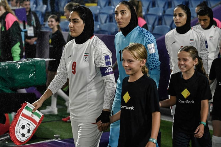 Groziła im śmierć. Sześć irańskich piłkarek uciekło ze zgrupowania