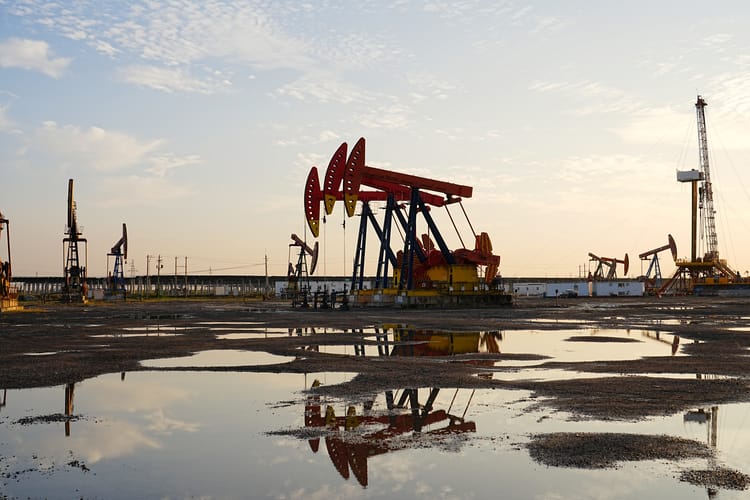 Amerykański atak na irańską wyspę Chark to kolejny czynnik ryzyka dla notowań ropy