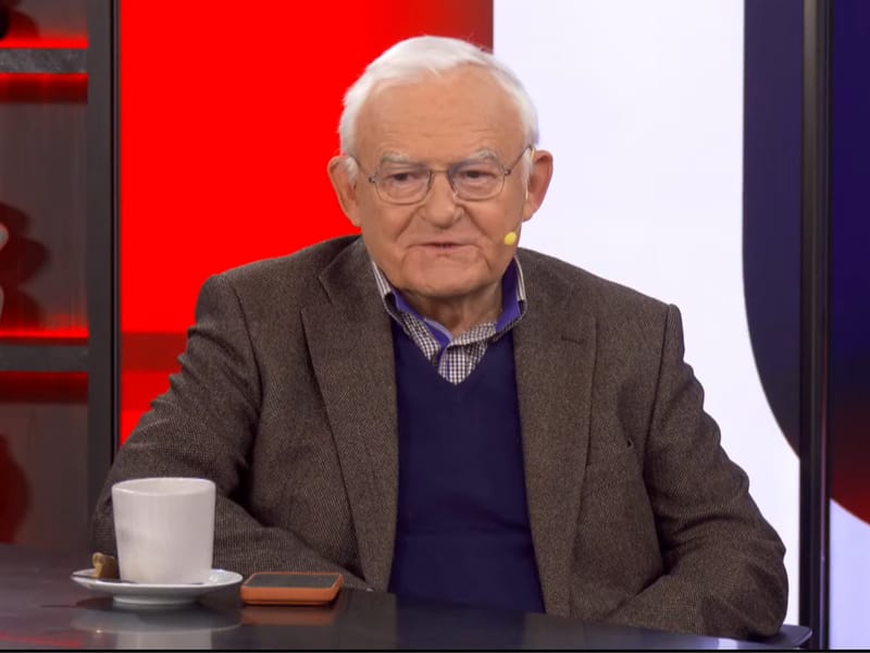 Leszek Miller w „Godzinie Zero”. (fot. Kanał Zero)