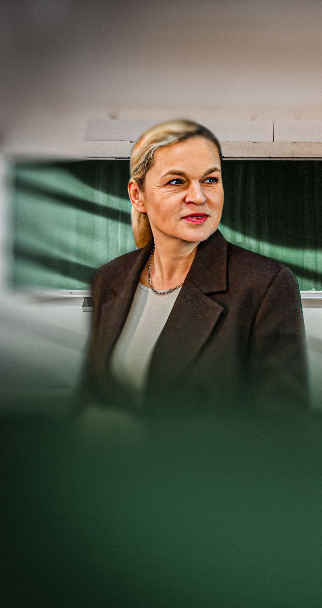 Barbara Nowacka ostrzega samorządy. „Tak nie wolno likwidować szkół”