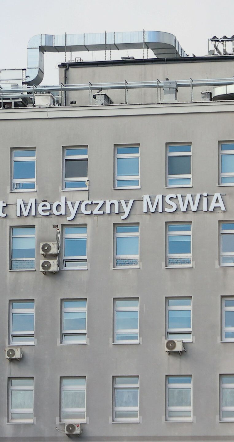 "Oczekuję weryfikacji, czy taki proceder nie jest powielany". Reakcje po sytuacji w szpitalu MSWiA