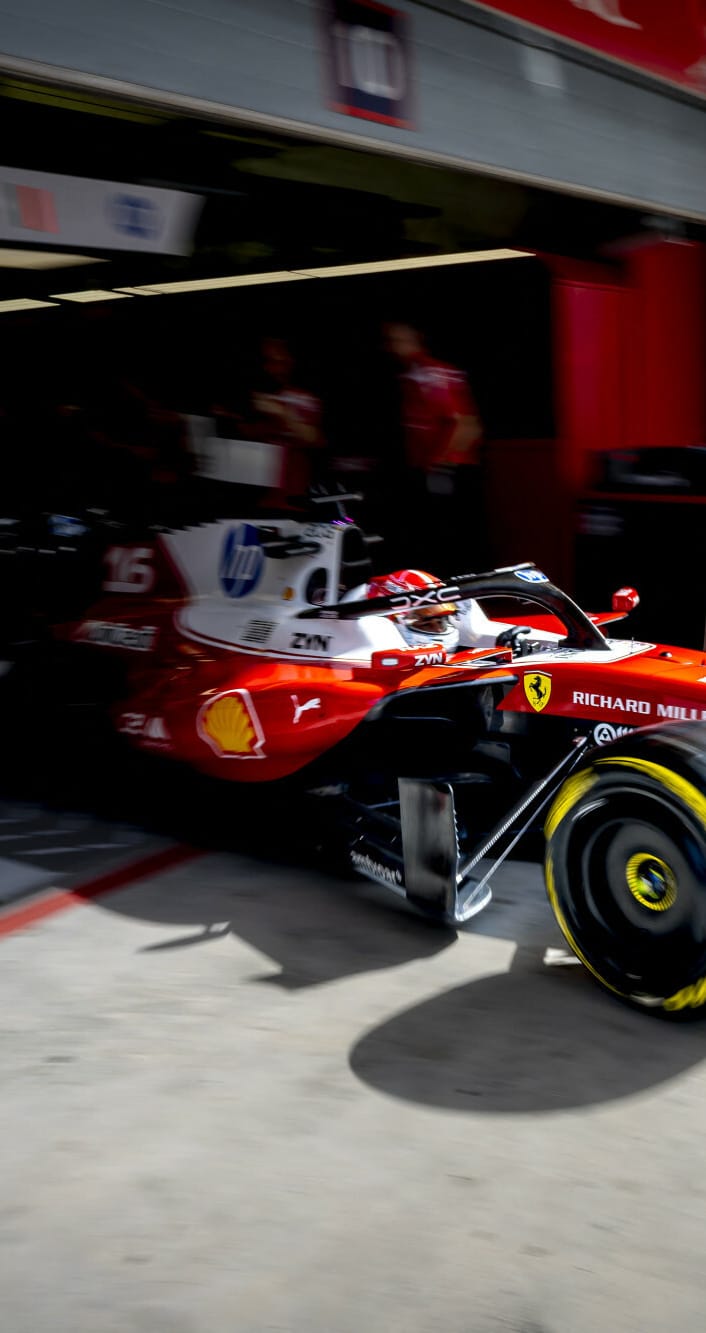 Atomowe starty Ferrari, trik Mercedesa i... hamowanie na prostych. Co trzeba wiedzieć o nowych regulacjach F1?