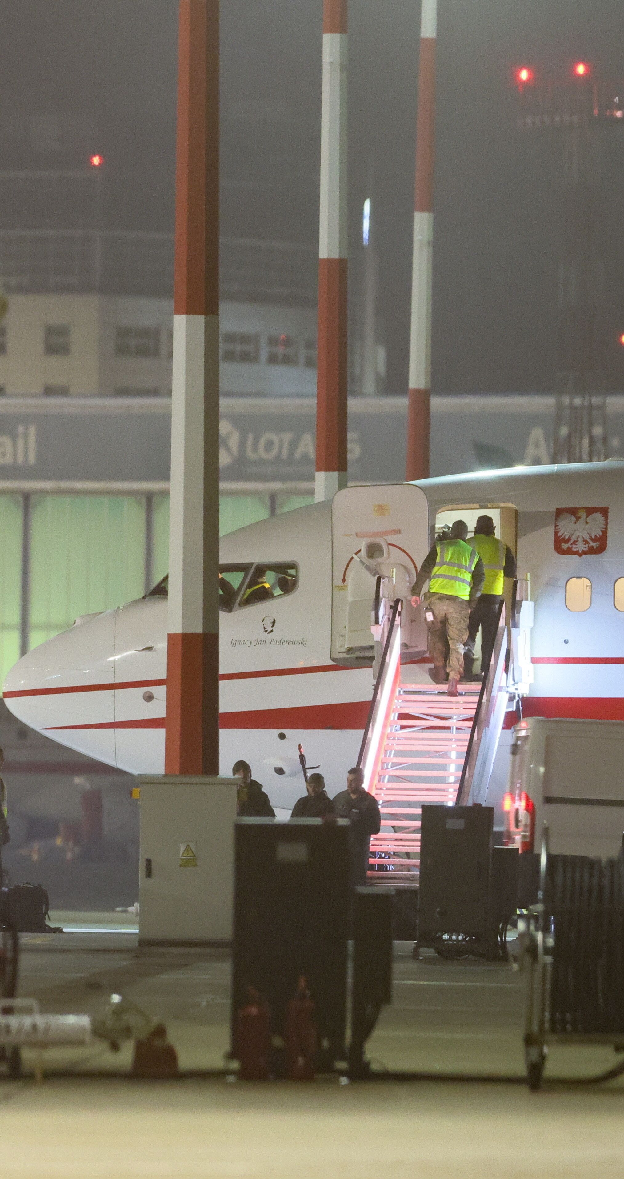 Nie spieszcie się tak. Latanie nad wojną to śmiertelne niebezpieczeństwo