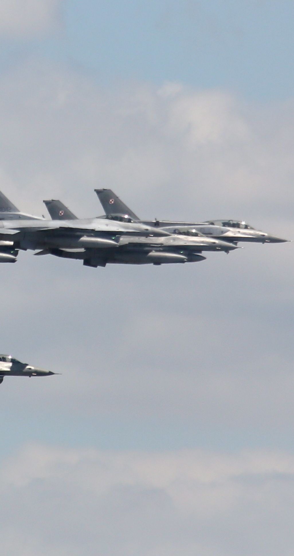 Rosyjskie ataki na Ukrainę. Polska poderwała myśliwce