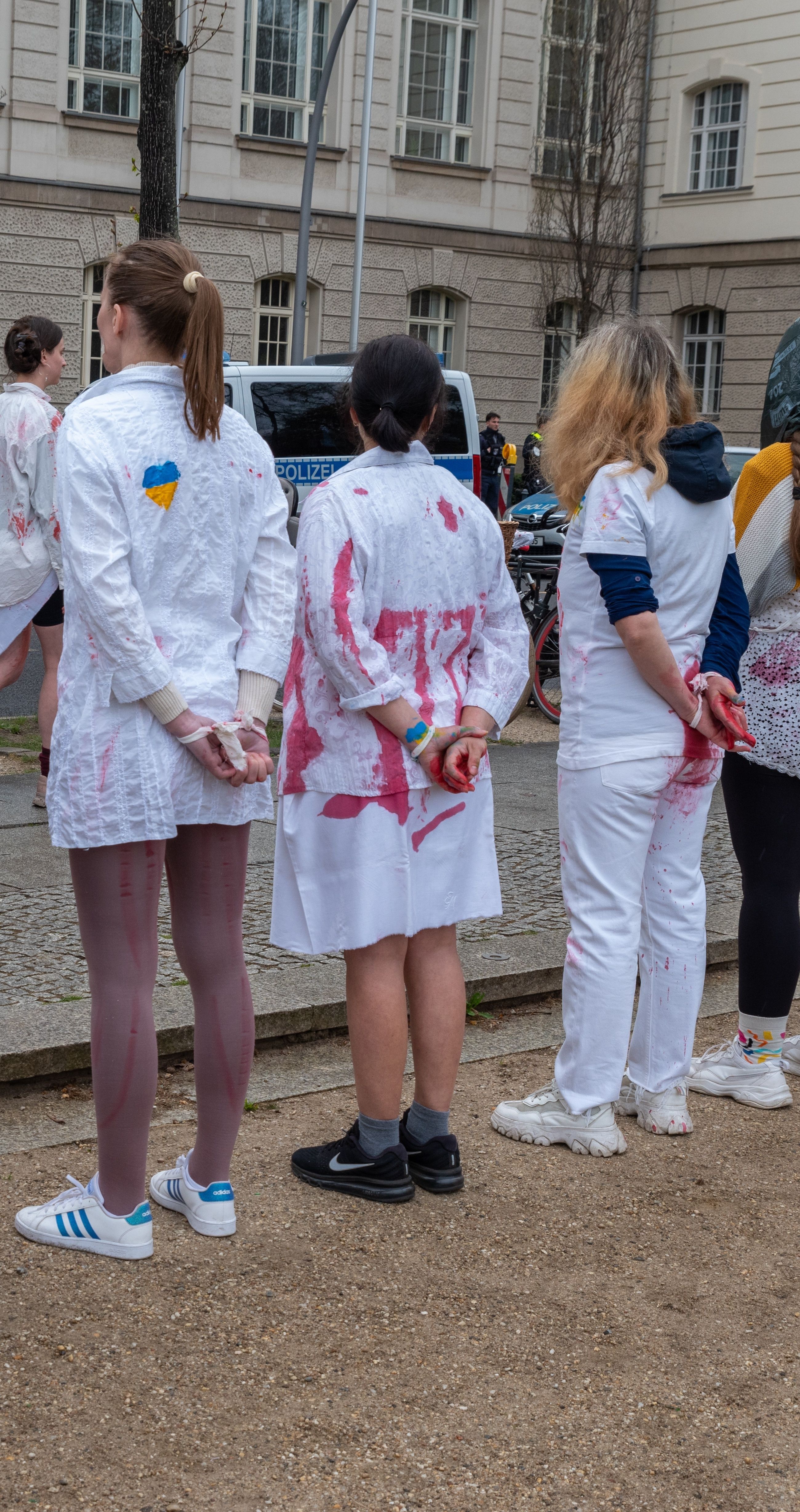 Przemoc seksualna wobec kobiet na wojnie. To nadal duży problem