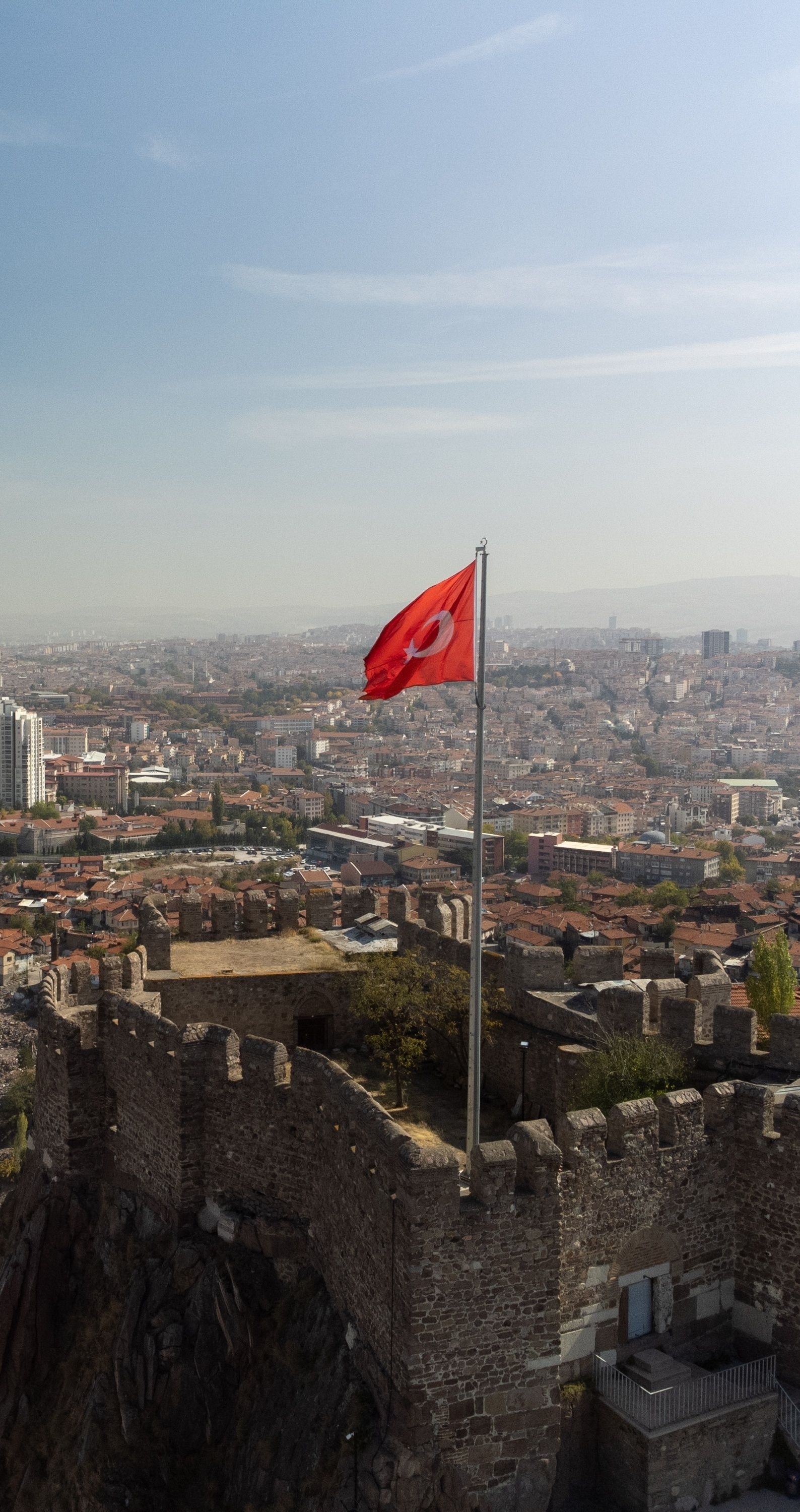 Iran wystrzelił pocisk w kierunku Turcji. Rakieta została przechwycona