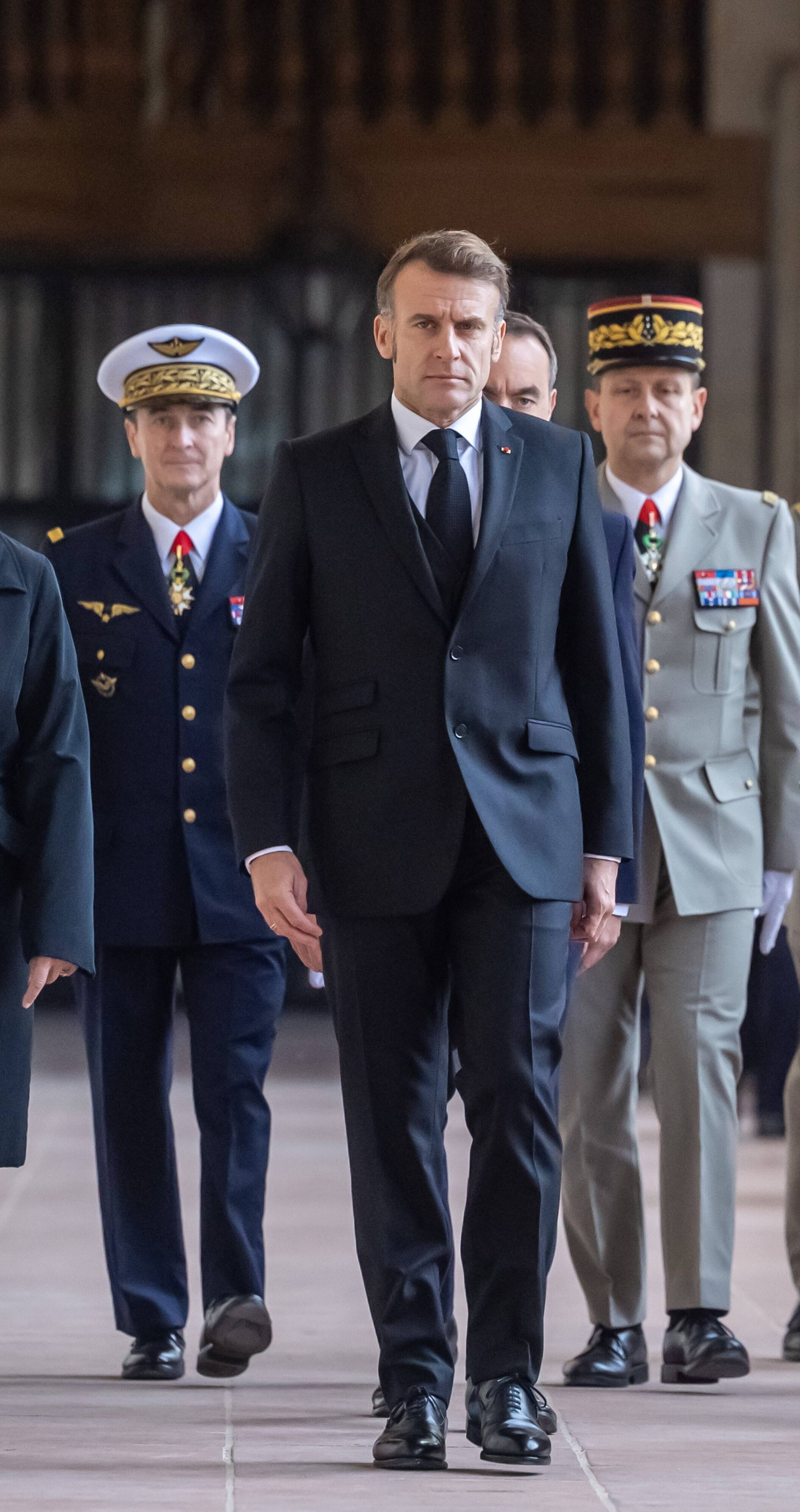 Pociski, drony i nowy czołg. Francja szykuje gospodarkę trybu wojennego