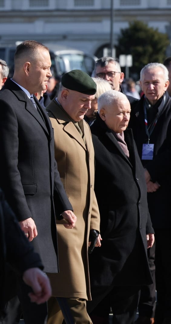 Obchody 16. rocznicy katastrofy smoleńskiej. Nie obyło się bez incydentów