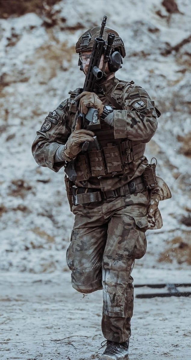 Fabryka Broni „Łucznik” czeka na zamówienia na MSBS Grot. Bez nich pracę straci ponad 140 osób