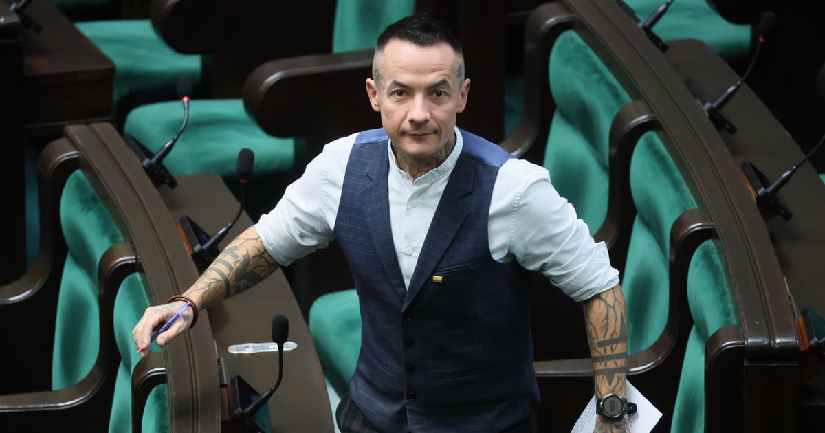 Poseł mocno o szkole: Rządy przy jej pomocy chcą wyhodować sobie wyborców