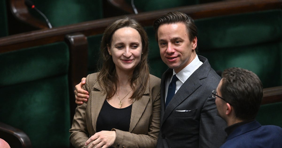 Rodzina Krzysztofa Bosaka właśnie się powiększyła. Polityk ujawnił imiona