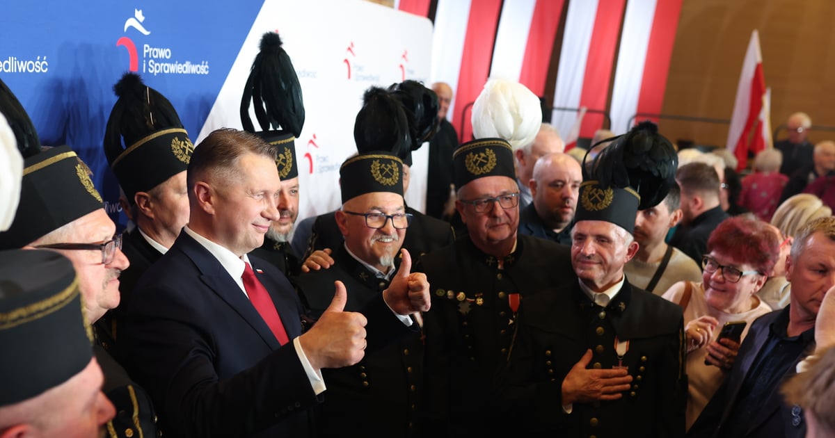 „Zlikwidować tę ideologię unijną, wręcz lewacką”. Czarnek zwraca się do premiera