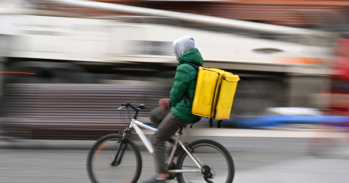 Cała prawda o pracy kurierów Uber Eats, Wolt i Glovo. Mahit: Tutaj jestem nikim