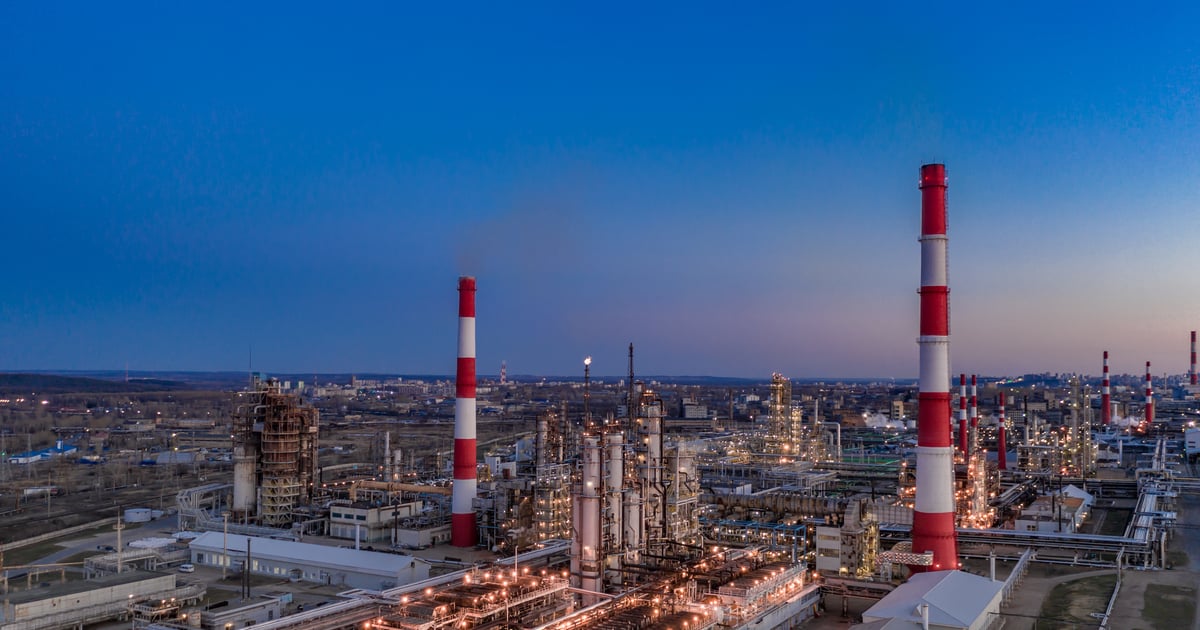 Drony dotarły 1300 km w głąb Rosji i podpaliły rafinerię w Ufie