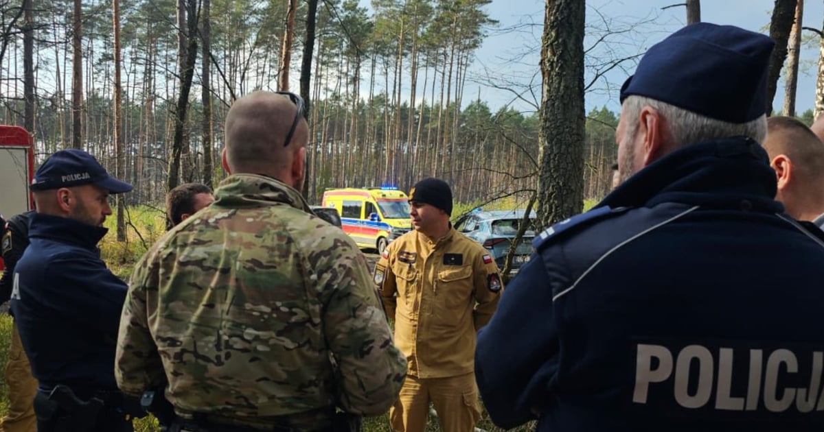 Znaleziono drona w lesie na Opolszczyźnie. Policja na miejscu, trwają czynności