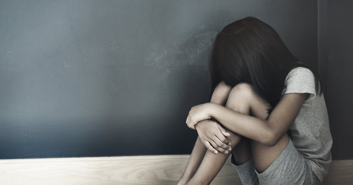 Sąd wydał wyrok w głośnej sprawie z Kłodzka. Psycholog wyjaśnia, na jakie zachowania dzieci zwracać uwagę