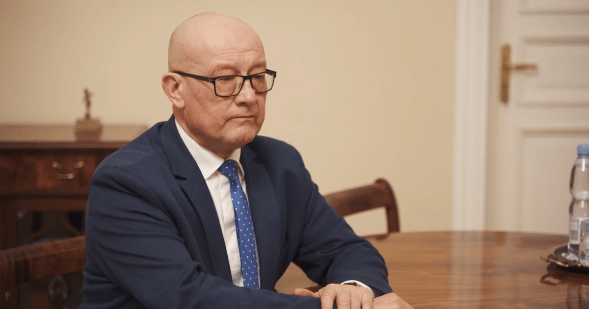 Obiecywali „błyskawiczne działania” w sprawie rektora. Minął rok – nic się nie zmieniło