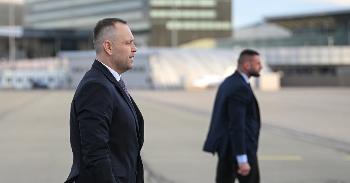 Prezydent bezpodstawnie odznaczył nastolatkę, oparł się na mediach. Medioznawca: Naraża się na śmieszność