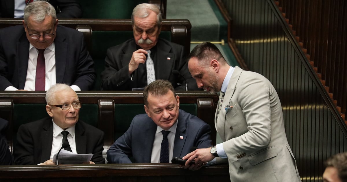 Dwa odejścia w tydzień. Czy PiS wchodzi w fazę politycznego rozpadu?
