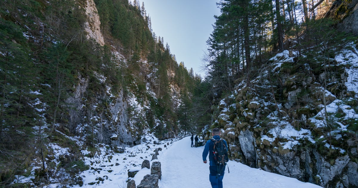 Wybierasz się w Tatry? Park narodowy ostrzega przed lodem i śniegiem na szlakach
