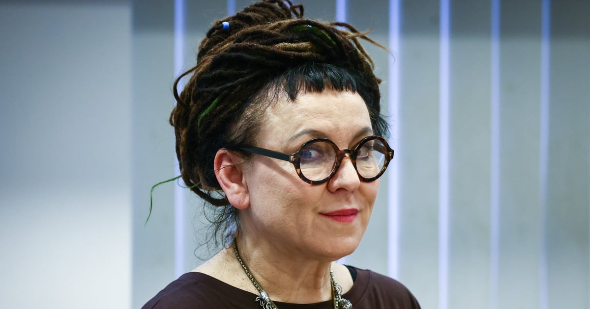 Sztuczna inteligencja w literaturze. Kto zarabia na książkach, a kto traci?