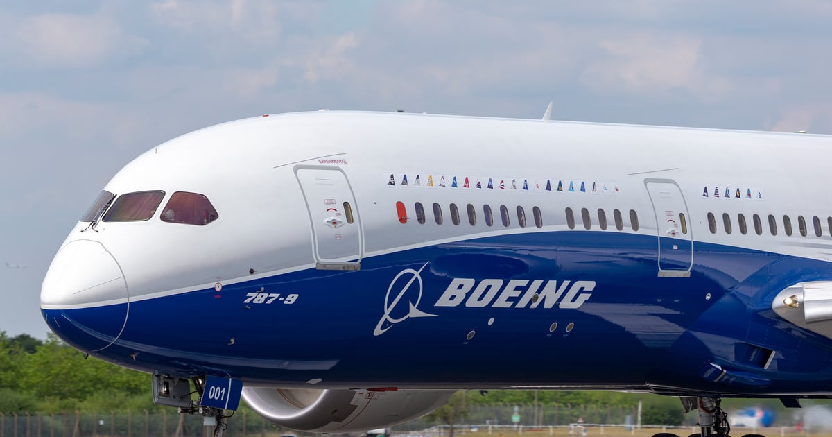 Katastrofy Boeing 737 MAX: błędy, które kosztowały życie i miliardy dolarów