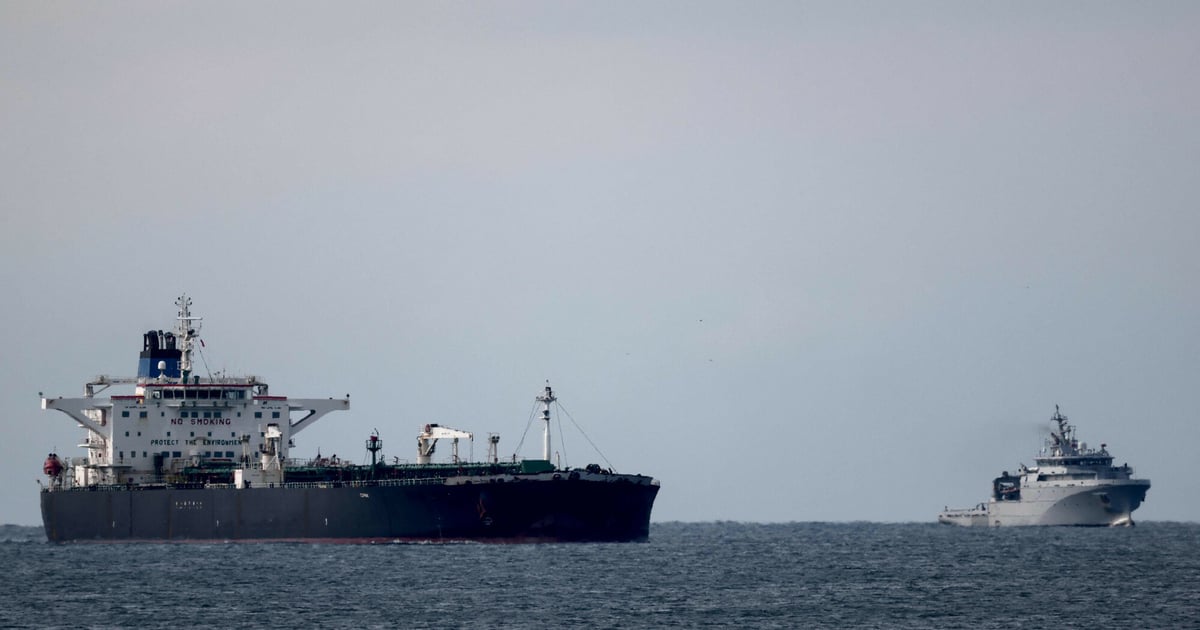 Tankowiec rosyjskiej „floty cieni” przejęty. Operacja brytyjskich komandosów