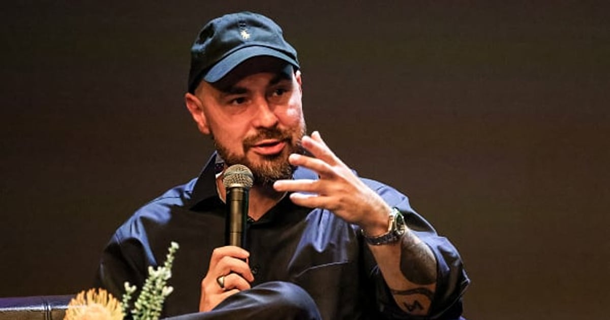 Żulczyk ostro o młodym pokoleniu pisarzy. „Wrzuceni na głęboką wodę bez wyjaśnienia, na czym polega ta praca”