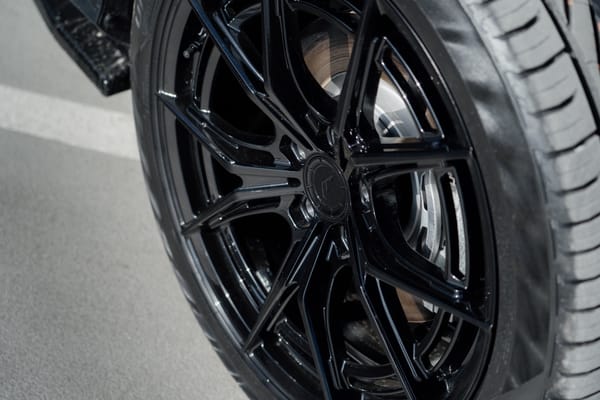 MG HS WuWunia i Tedego.